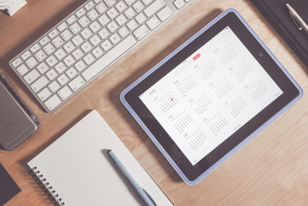 Calendar Planning Desk - Saudi Cab Co ground transport guide
