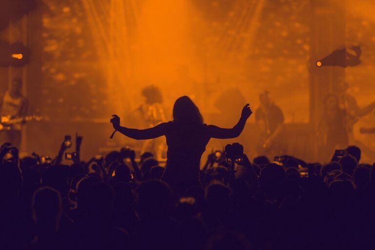 Music Festival Night Crowd - Saudi Cab Co ground transport guide