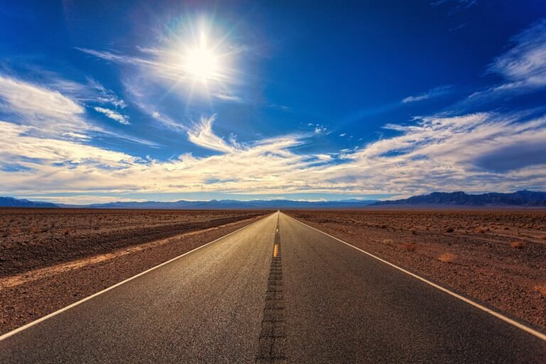 Highway Road Desert Saudi - Saudi Cab Co ground transport guide